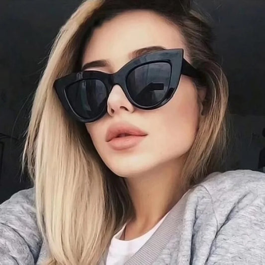 Cat eye sunglasses