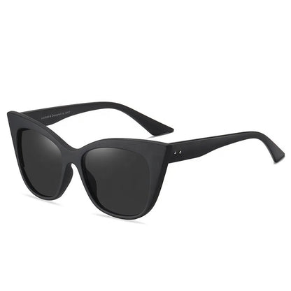 Cat eye sunglasses